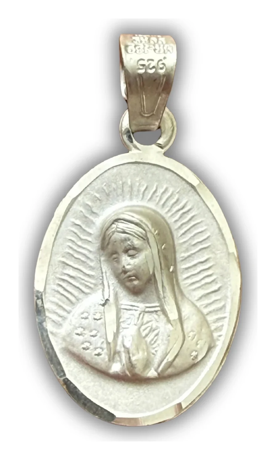 Medalla de Plata de La Virgen de Guadalupe Ovalada Mate Chica 15 MM