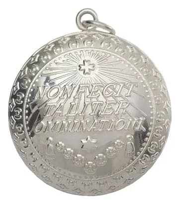 Medalla de Plata Virgen de Guadalupe Abombada (reverso)